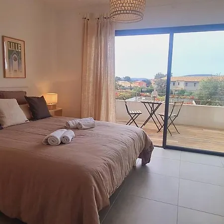 Apartment Mini Bay, 6 Pers, Piscine, 400 M Lecci