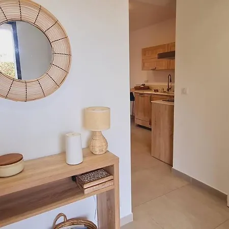 Apartment Mini Bay, 6 Pers, Piscine, 400 M Lecci