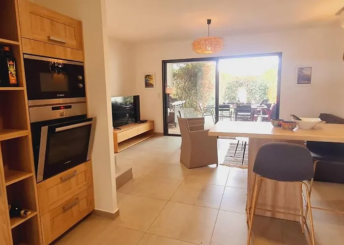 Apartmán Mini Bay, 6 Pers, Piscine, 400 M *